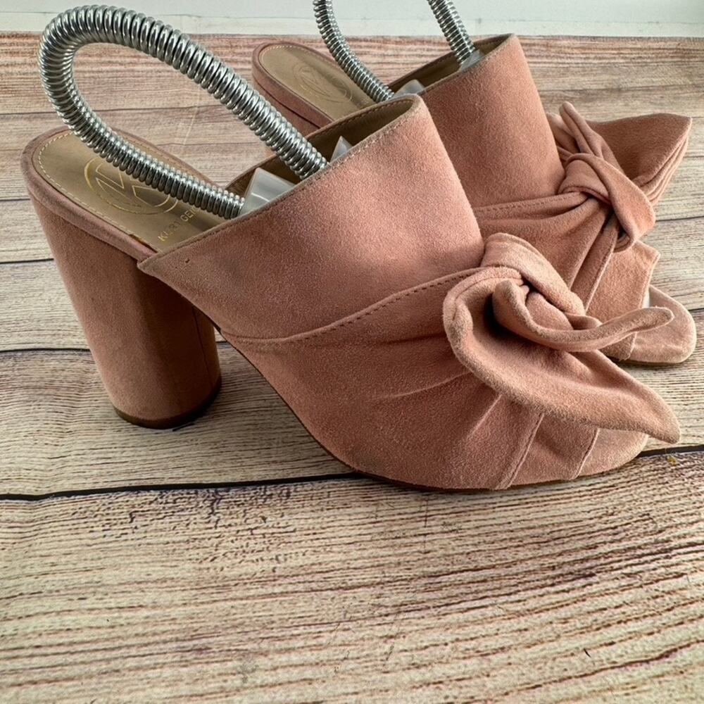 Kurt Geiger Jessika Open Toe Heels Sandals Sz 39/8.5 Blush Pink Bow Suede Mule